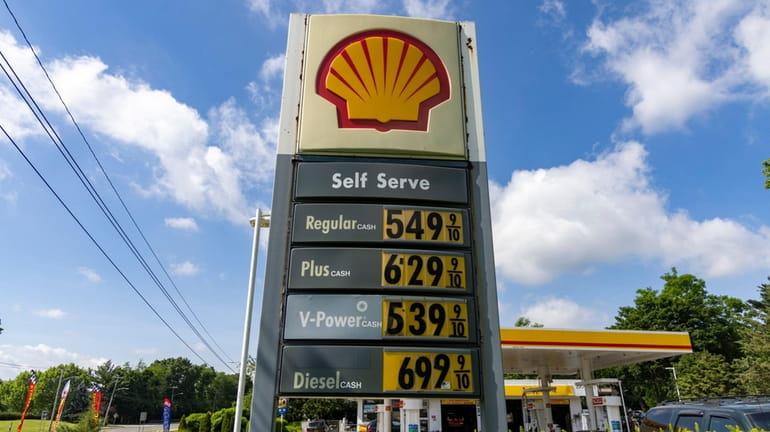 Prices at a Shell station on Jericho Turnpike in Jericho...