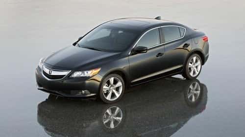 The 2013 Acura ILX comes with a 150-horsepower 2.0-liter four-cylinder...