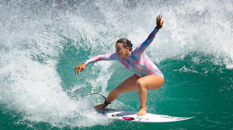 Johanne Defay of France works out on a Surf Ranch...