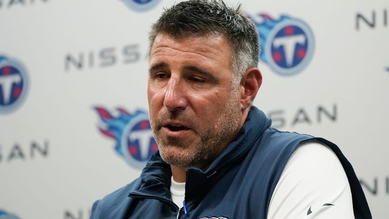 Tennessee Titans coach Mike Vrabel responds to questions from reporters...