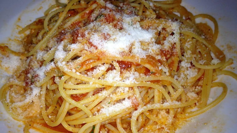 Spaghetti pomodoro at Luigi's q in Hicksville.  (Oct. 2012)
