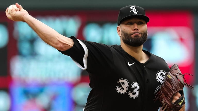 Lance Lynn of the Chicago White Sox delivers a pitch against...
