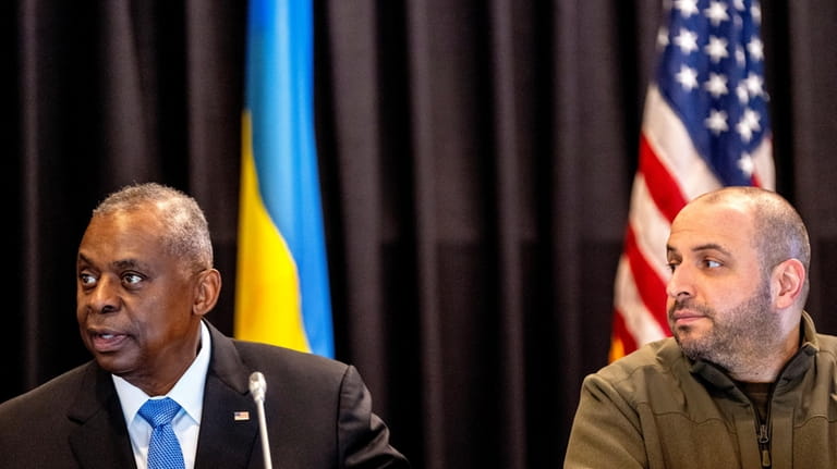 US Defense Secretary Lloyd Austin, left, and Ukrainian Defence Minister...
