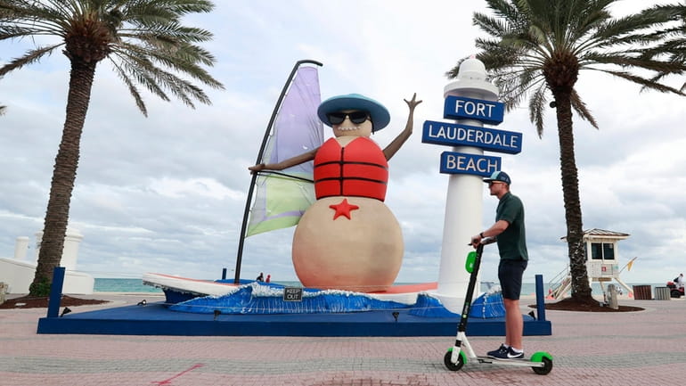 The 20 ft. Snowman sculpture named "Olas," on Fort Lauderdale...