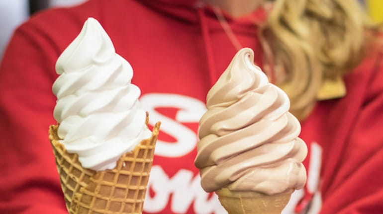 Stew Leonard's to give out one free, small ice cream...