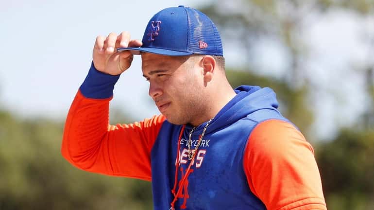Mets catcher Francisco Alvarez works out during practice at Clover...