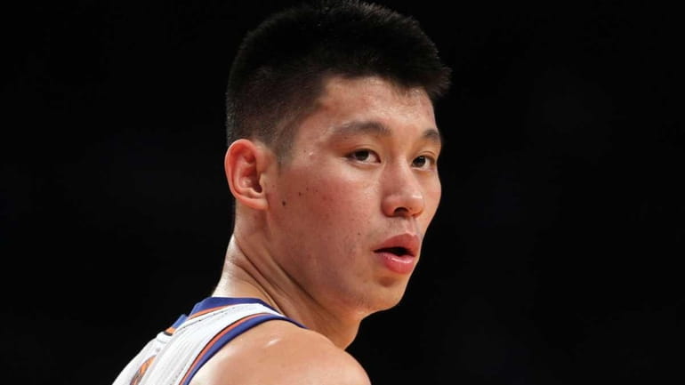 Jeremy Lin looks on against the New Jersey Nets. (Feb....