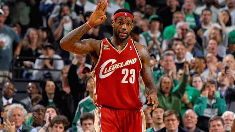 LeBron James will meet with the Clippers and Bulls Friday...