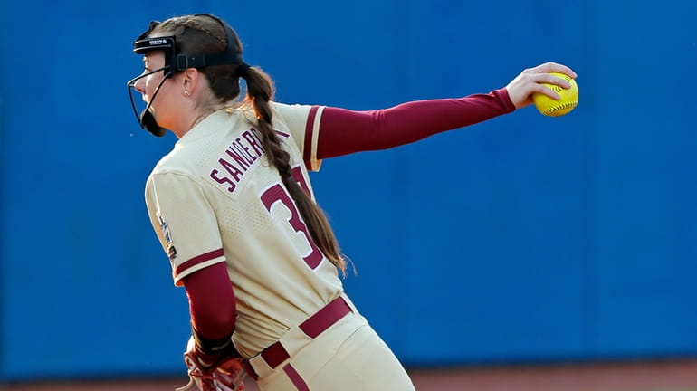 Florida State's Kathryn Sandercock pitches against Tennessee during the fifth...