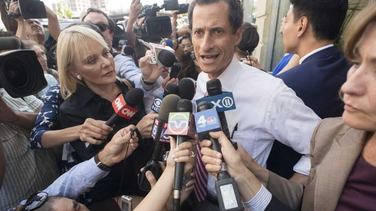 Democratic mayoral candidate Anthony Weiner is swarmed by the media...
