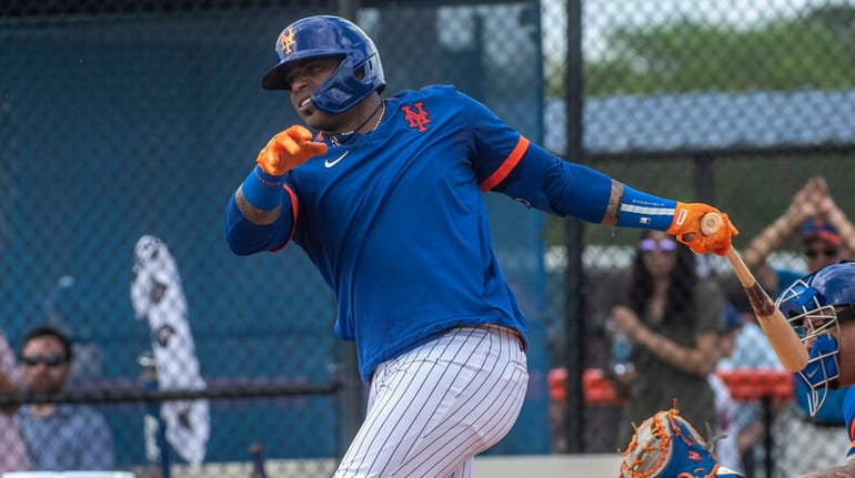 Mets outfielder Yoenis Cespedes takes on live batting practice during...