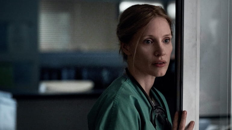  Jessica Chastain as Amy Loughren in "The Good Nurse" on Netflix.