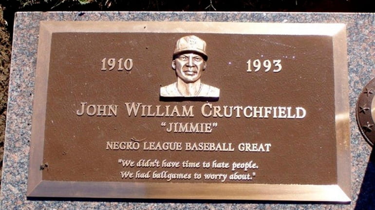 Gravestone of Negro League baseball player John William Crutchfield.