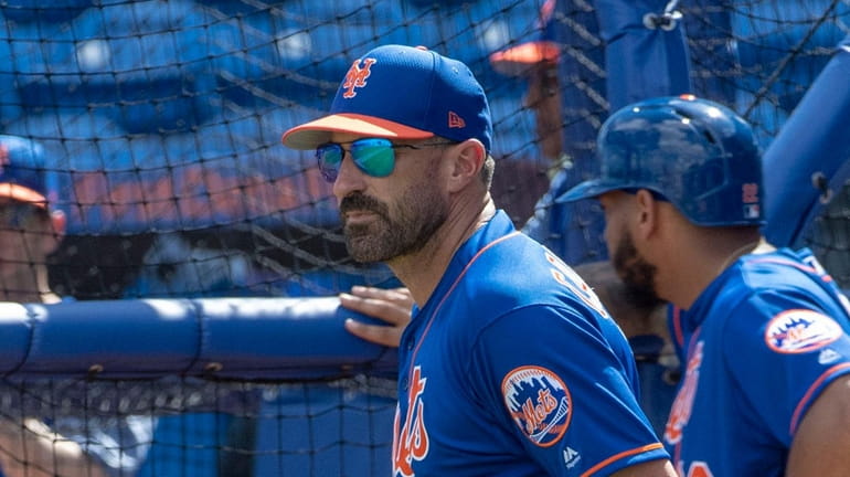 Mets manager Mickey Callaway looks on during a split-squad scrimmage...