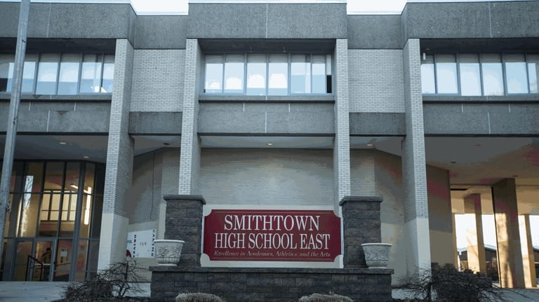 The eastern campus of Smithtown High School.