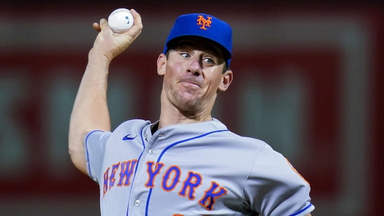 The Mets' Chris Bassitt pitches against the Athletics during the...