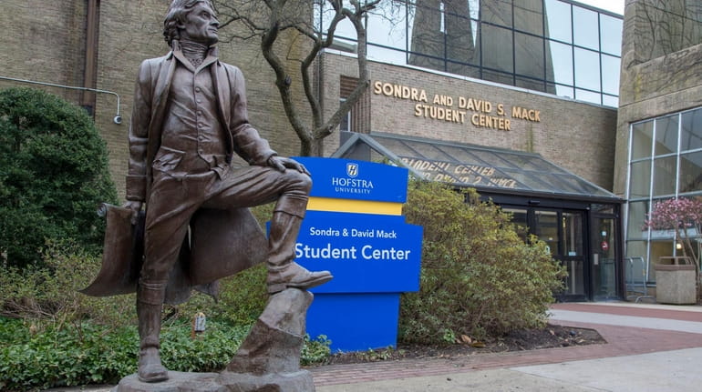 The statue of Thomas Jefferson on the Hofstra University campus.