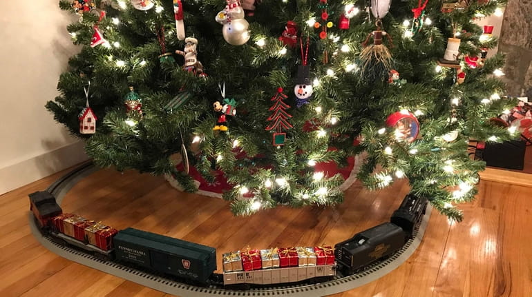 A model train set revives a tradition from years gone...