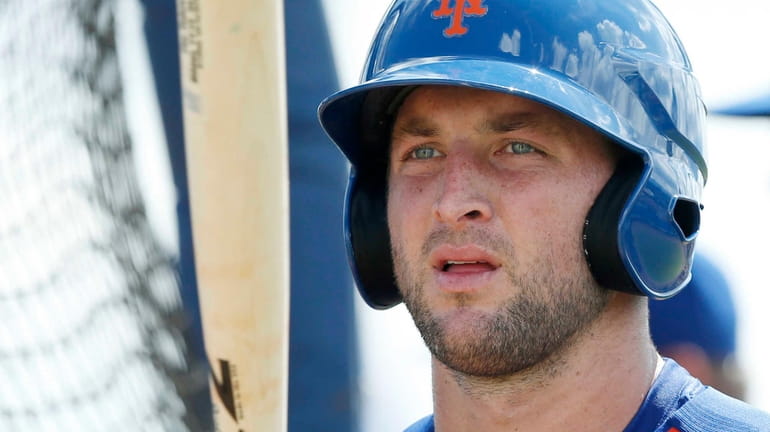 Tim Tebow prepares for batting practice at the New York...