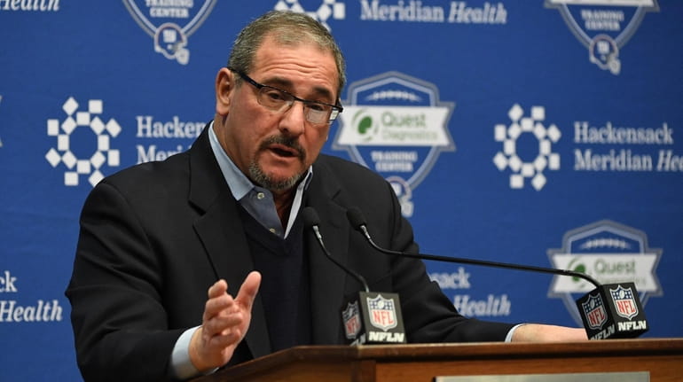 Giants general manager Dave Gettleman speaks to the media during...