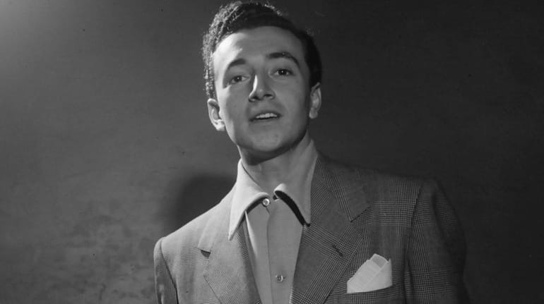 Vic Damone in a studio portrait from the mid-late 1940s.