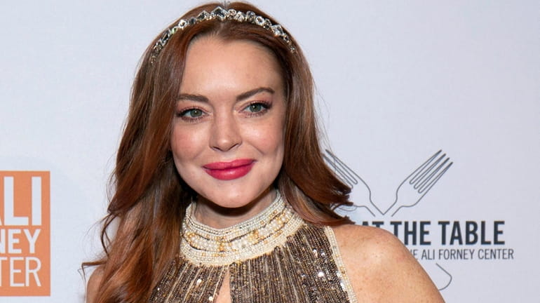  Lindsay Lohan's Cameo message to a college student reluctant to...
