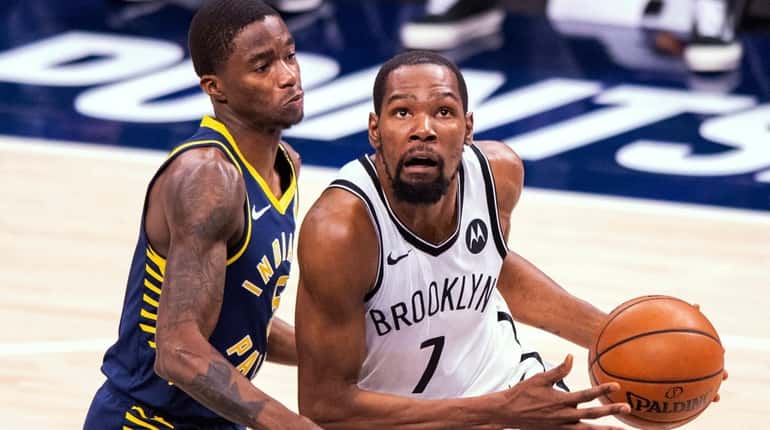 Kevin Durant looks for opportunity to score Thursday night as...