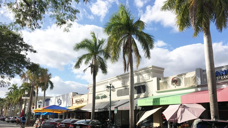 Restaurants and shops in historic downtown Hollywood, Fla. 