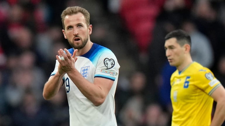 Englands' Harry Kane reacts during the Euro 2024 group C...