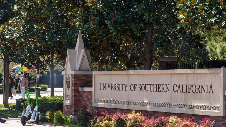 The name for the University of Southern California is displayed...