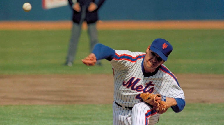 In this April 5, 1983, file photo, Mets pitcher Tom Seaver...