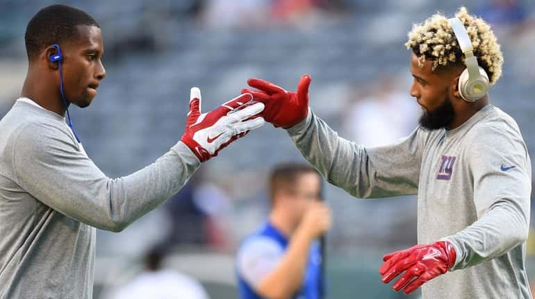 Victor Cruz and Odell Beckham Jr. of the New York...
