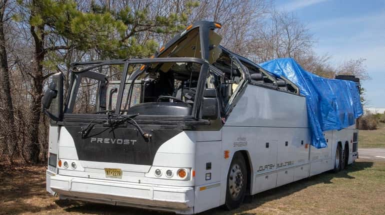 The coach bus that hit a Southern State Parkway overpass...