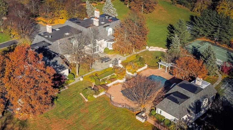 Thespians may fall on their swords for this $8.88-million chateau-style...