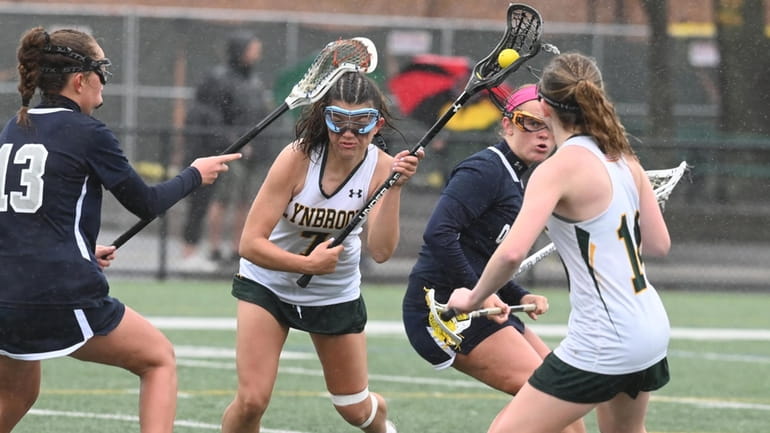 Tyla Vuotto of Lynbrook in action against the Oceanside on Saturday,...