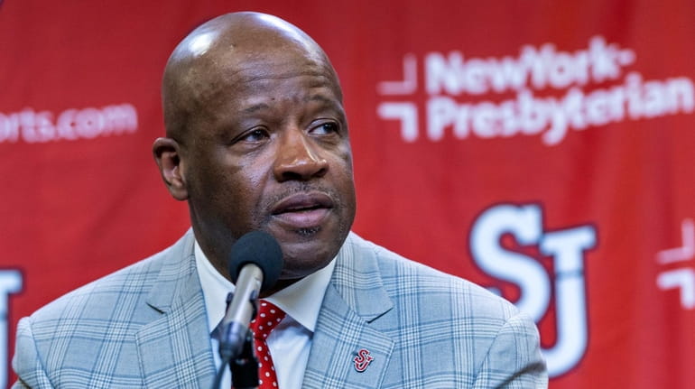 Mike Anderson speaks after being introduced as St. John's basketball...
