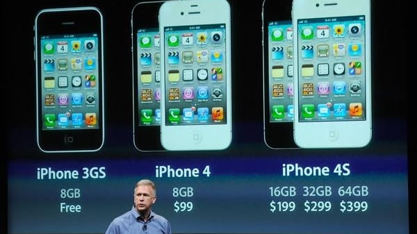 Sr. Apple VP Phil Schiller discusses the iPhone.