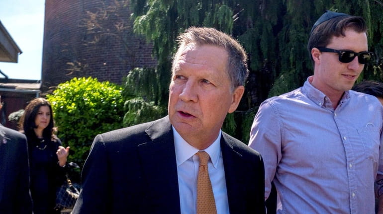 Republican presidential candidate Ohio Gov. John Kasich meets with community...