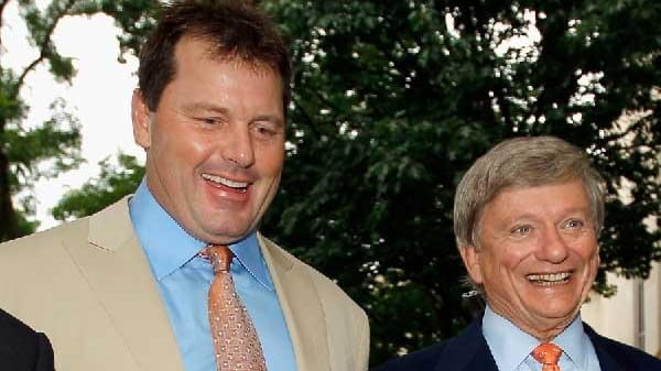 Roger Clemens (L) and his attorney Rusty Hardin (R). (Getty)