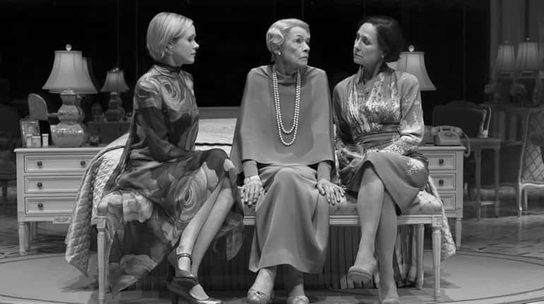 Alison Pill, Glenda Jackson and Laurie Metcalf star in Edward...