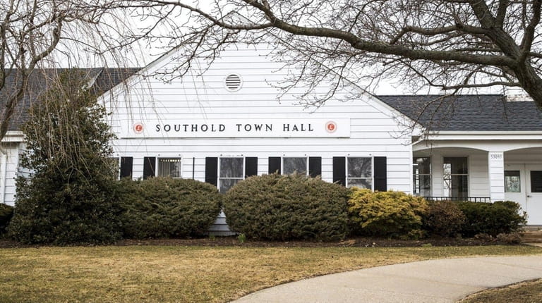 Southold Town officials plan to relocate town justice court, where...