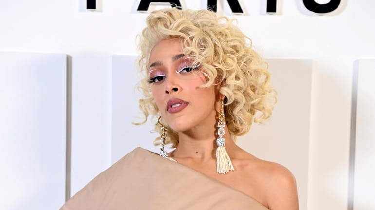 Pop star Doja Cat publicly revealed that she has contracted...