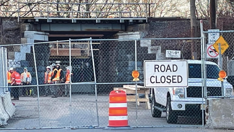 LIRR work in progress on the Denton Avenue bridge in...