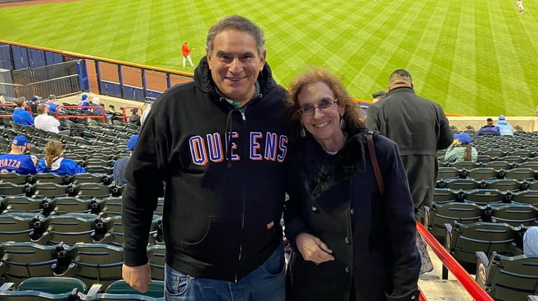 Jeffrey and Claudia Stern rooted for the Mets in person...