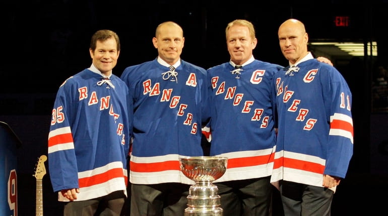 Members of the 1994 Rangers, from left, Mike Richter, Adam...