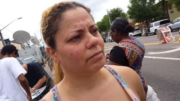 With tears in her eyes, Lesley Rossner, 42, of Orlando,...