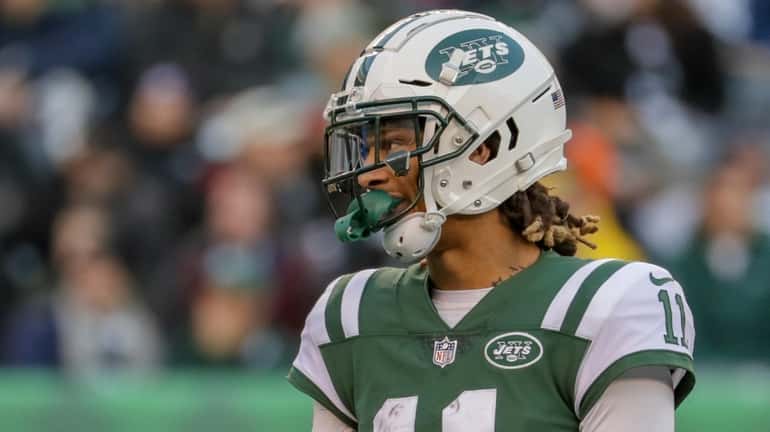 New York Jets wide receiver Robby Anderson #11 lines up...