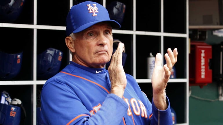 Terry Collins reacts to his teams play against the Cincinnati...