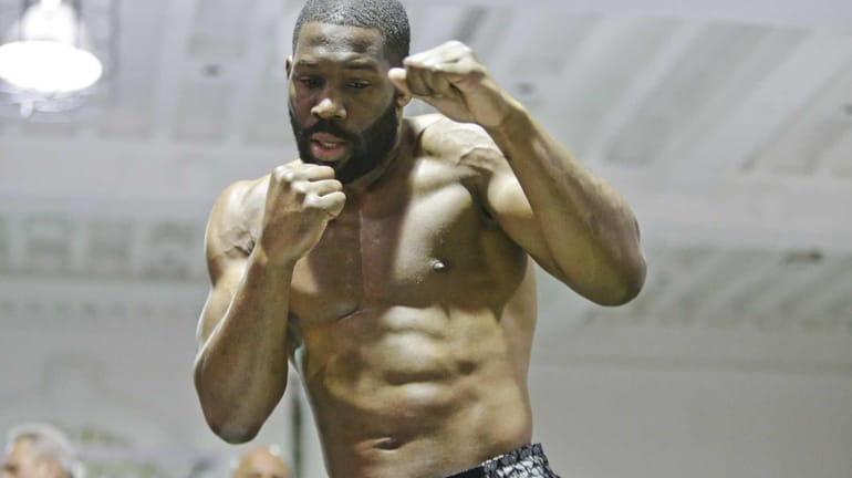 Boxer Bryant Jennings works out Wednesday, April 22, 2015, in...
