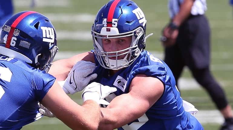 Giants tight end Daniel Bellinger practices during minicamp at the...